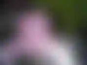 Schwarze seidenhose und babyöl, mit einigen penisringen am start.