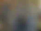 Ein wenig gefesselt.