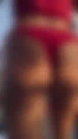 Hey sexy let’s go outside , I’m horny and feeling the heat .