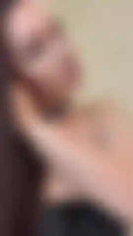 Während ich dir meine intimbereiche zeige.