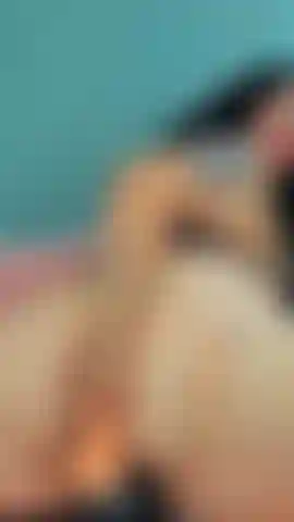 Fick jetzt bitte meine große muschi.