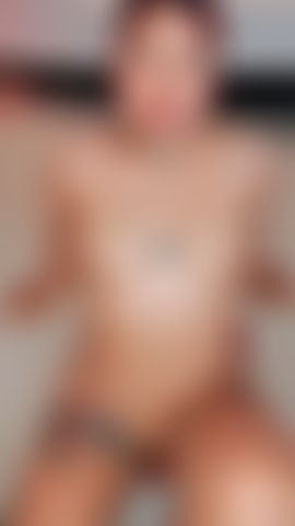 Heißes öl in meinen titten.