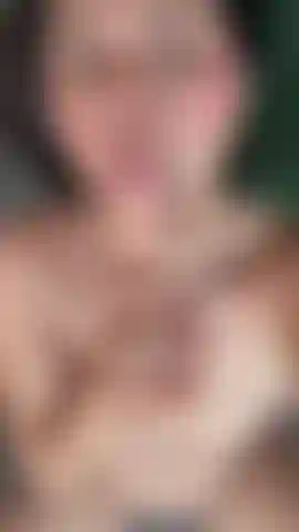 I long to suck your cock, get it wet and slide it inside me