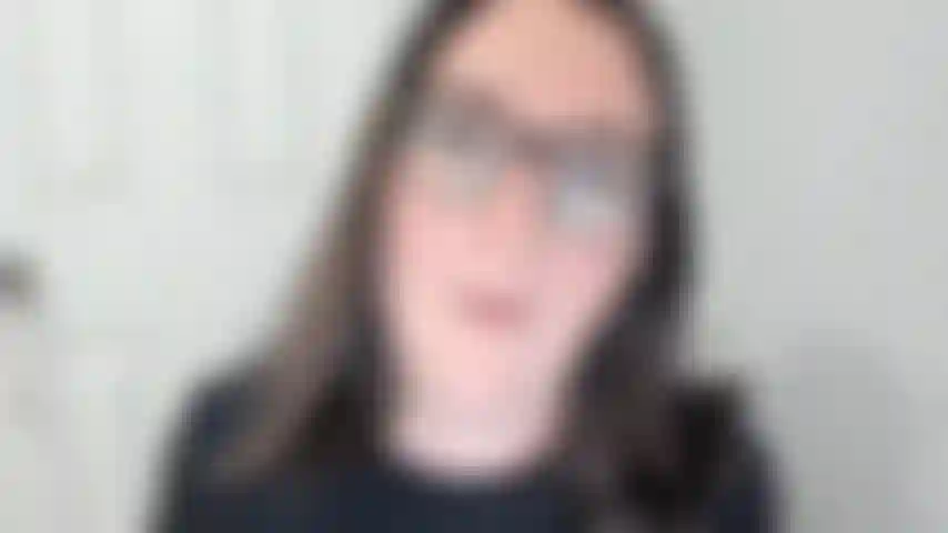 Komm auf meine 34g-titten, joi.