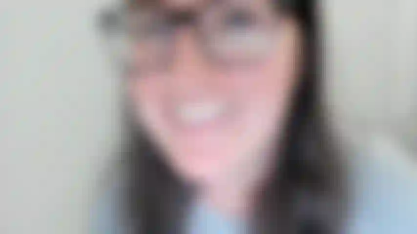 Mach das sperma aus meiner muschi sauber.