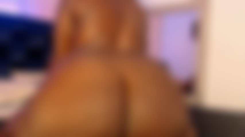 Pussyplay and riding close cam