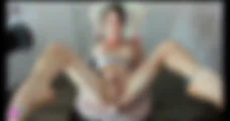 Die hart gefickt wird