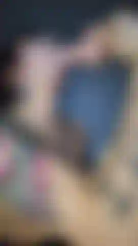 Genau der moment, in dem das sperma in meinem mund explodiert und tropft.