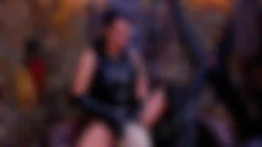 . Komm her und führe meine hände durch das land der lust. Ich bin eine süße, freundliche und sinnliche frau! Ich verbreite sinnlichkeit um mich herum, lass dich einfach von mir damit umarmen!