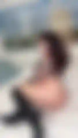 Rare explicit video of me showing off my pussy and