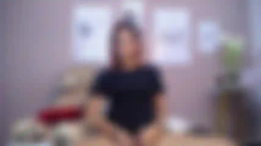 Ich liebe es, deinen schwanz zu lutschen, nachdem du meine üppige kontrolle hast.