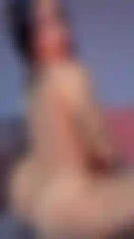 Riding your cock from behind while talking dirty until u cum in me 🔥