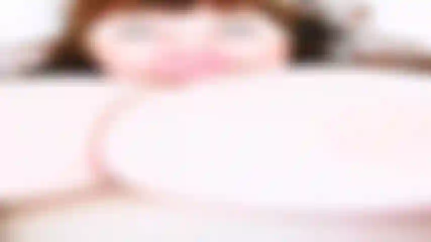 Verehre riesige natürliche titten.