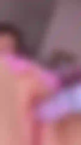 Feuchter fotzenfick mit fantasiedildo.