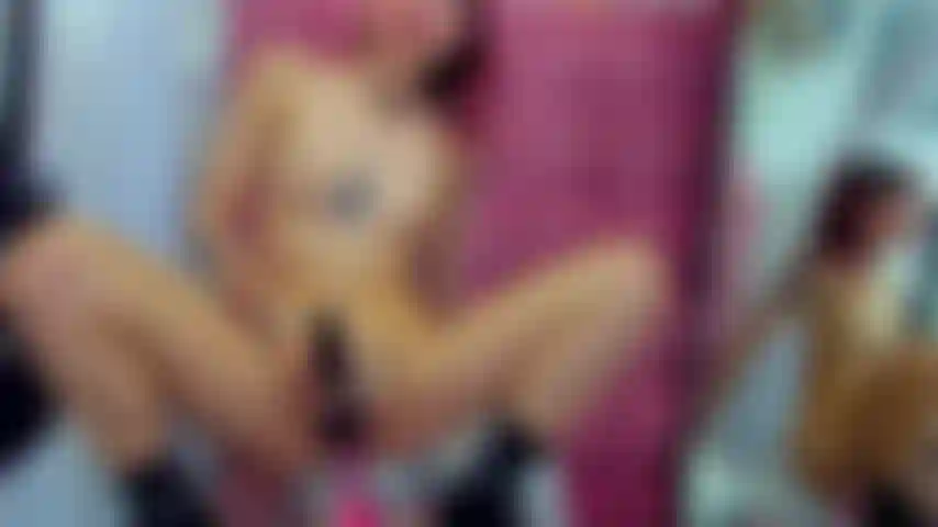 Reite einen großen dildo.