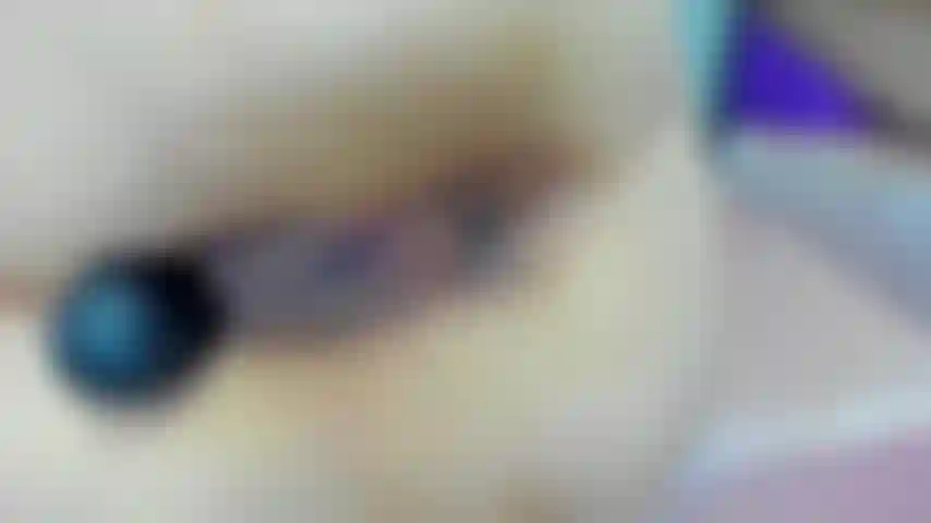 Sieh dir meine rosa muschi an.