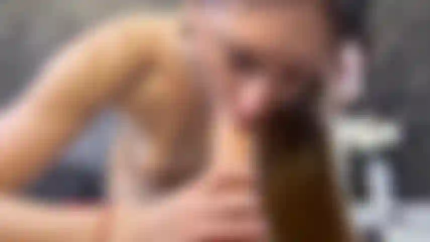 Lutsche große schwänze mit viel spucke.