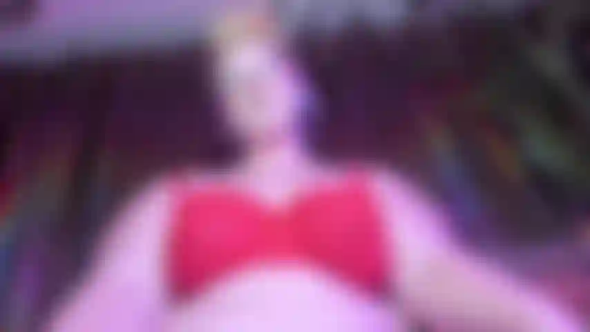 Muscle worship and degradation with this strong amazon femdom. Watch the Mistress make fun of you, you weak little worm.