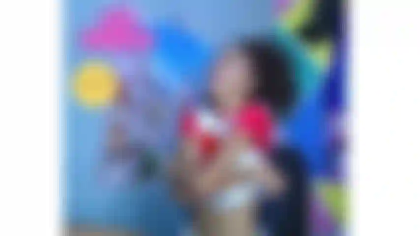 Die vibrationen machen mich so heiß.