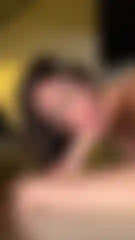 Schau, wie ich mit deinem köstlichen schwanz spielen kann.🍆.