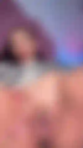 I finger my creamy pussy