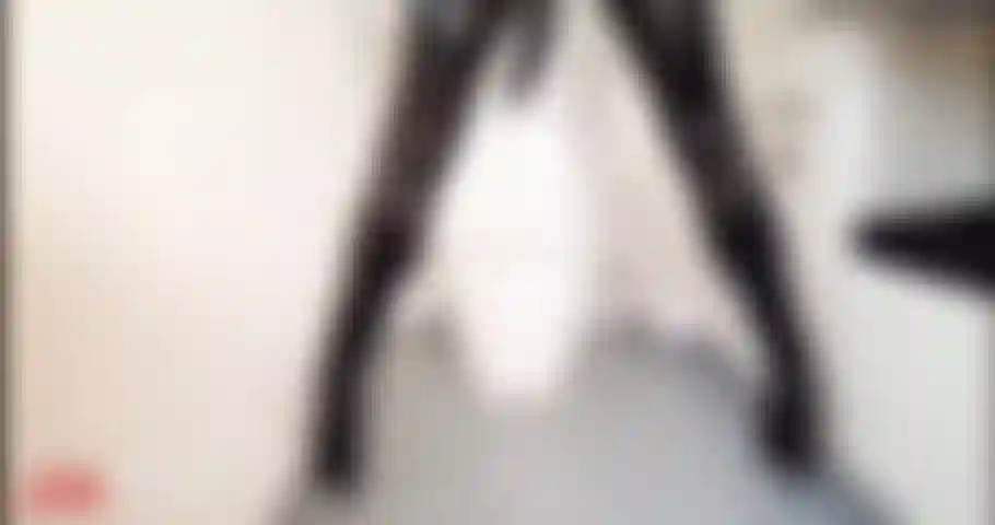 Die versteckte puppe, teil 1.