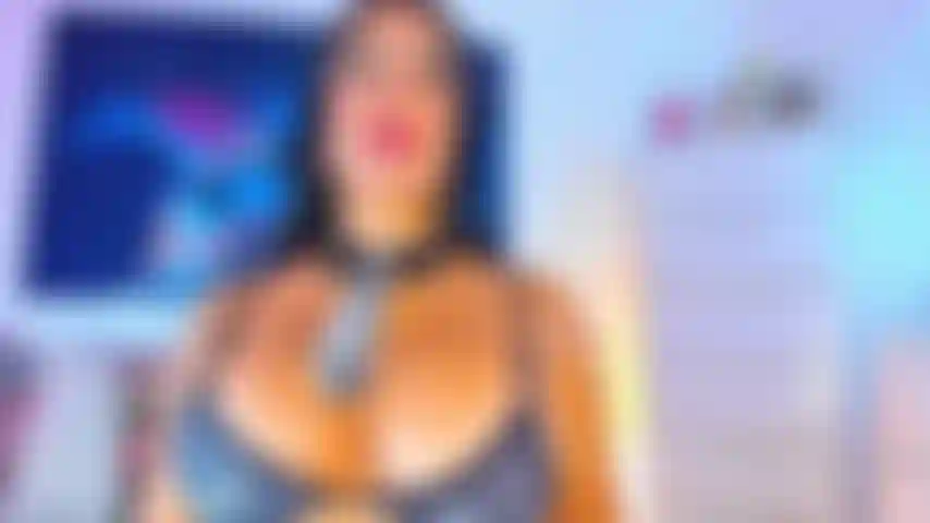 Mache tiefe blowjobs und zeige titten.