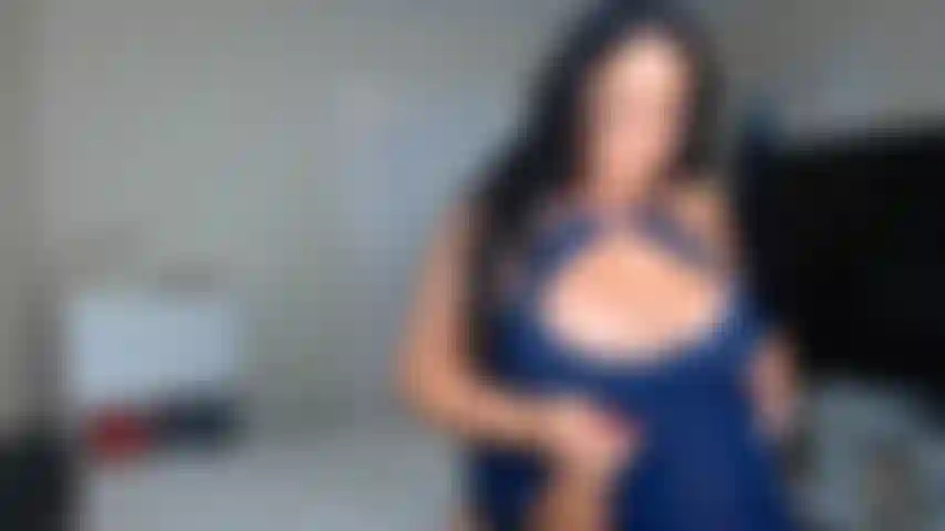 Weit gespreizt mit füßen und spermashow!