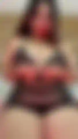 Sei erregt, wenn du mir zusiehst, wie ich mit meinem dildo in meiner muschi spiele. Meine titten sind für dich.