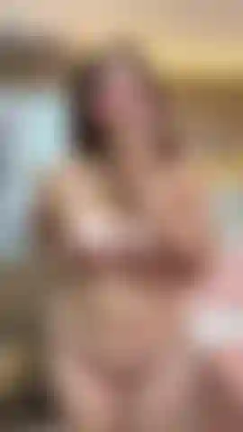 Mein großer körper, mein großer arsch und meine schönen titten sollten dir gehören, fick sie.