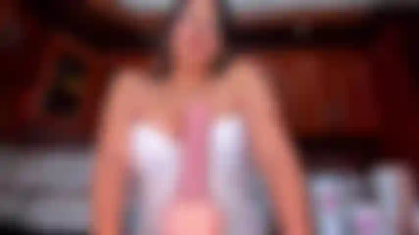 Ich werde deinen schwanz auf meine titten legen, ok?