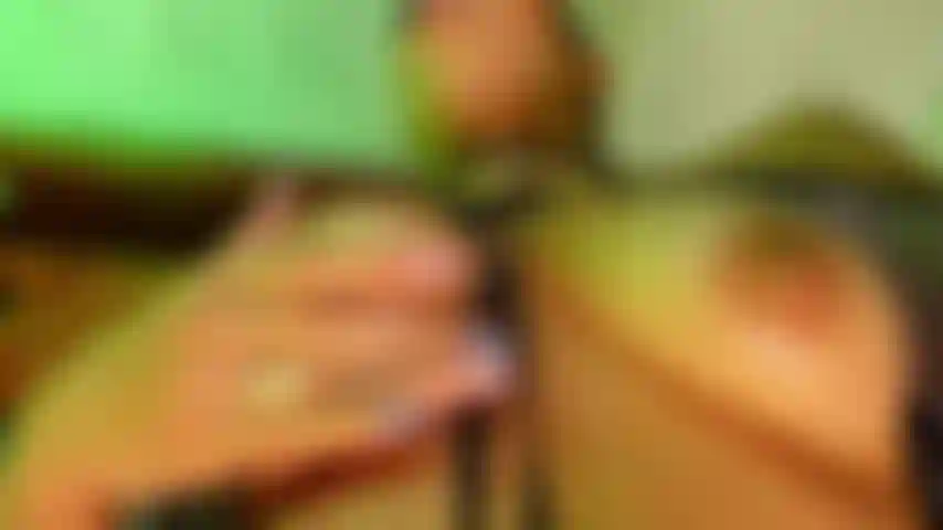 Nass und sehr ungezogen.