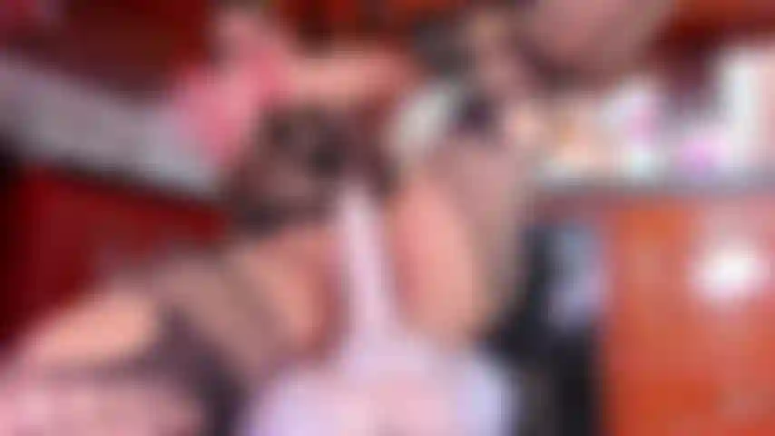 Reite dich die ganze nacht in meiner küche. Haben wir spaß?