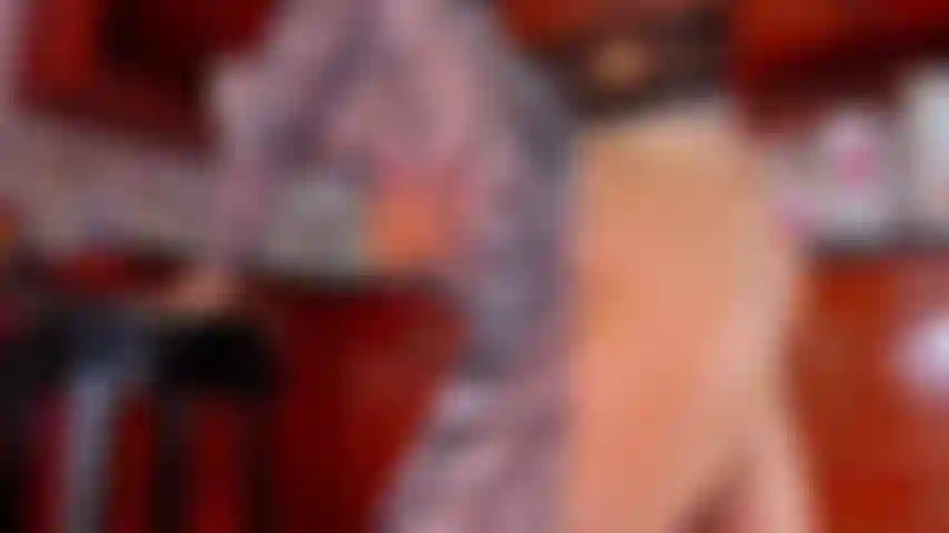 Spiel auf meinem hintern, versohl mir den hintern.