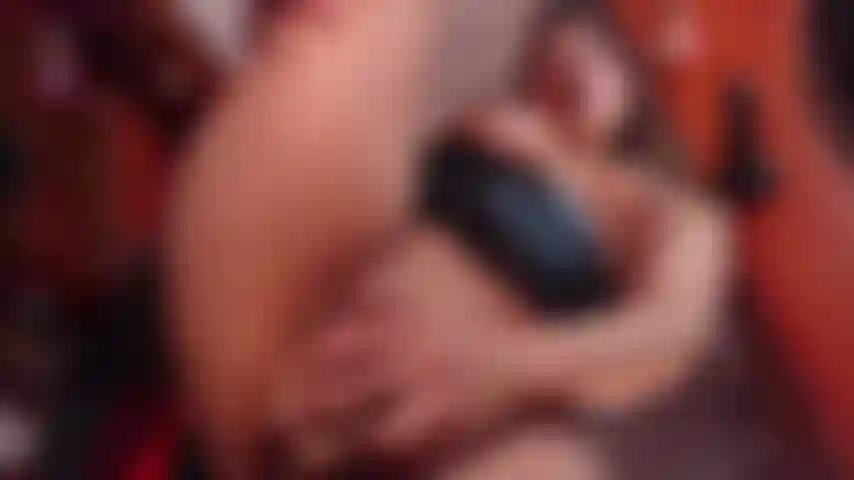 Ich war so nass, dass ich abspritzte.