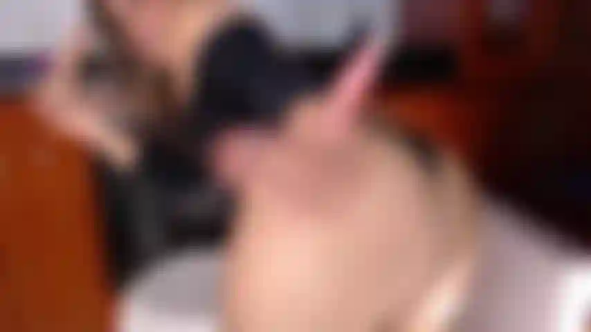 Ficke im doggystyle.