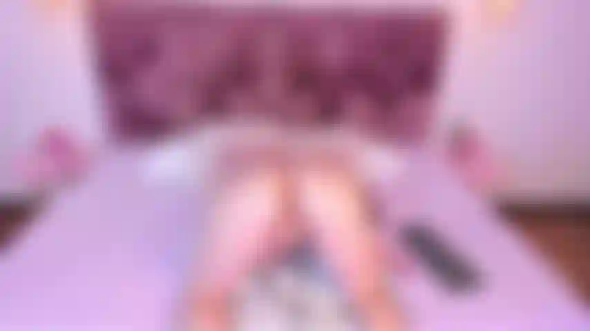 DEEP FINGERING THAT MAKES ME MOAN LOUD