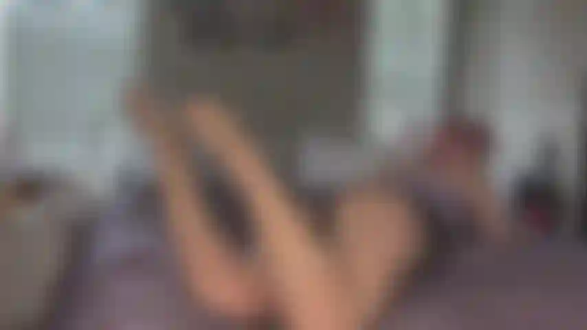 Stiefschwester weiß, was du magst: pov, füße und arschlochfetisch.