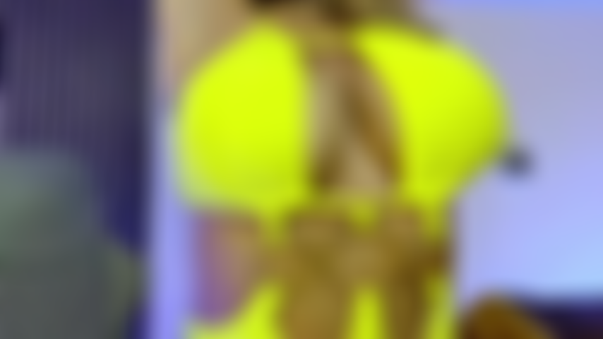 Hüpfen, versohlen und spucken – meine saftigen 34f-brüste (*)(*).