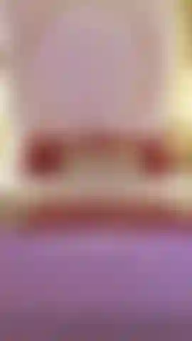 I like to film myself naked, for you to see me like that with nothing on while I play with my pussy and my tits, imagining that you are the one touching me.