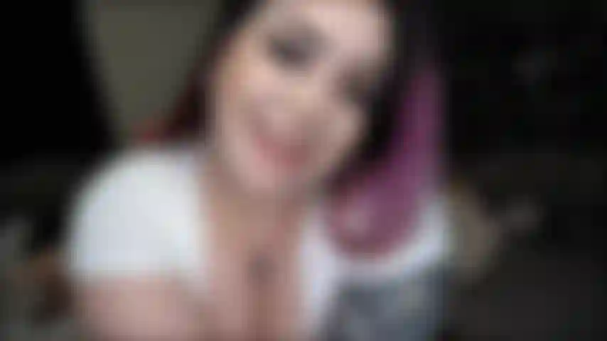 Schulmädchen-bbw-schlampe saugt für papa.