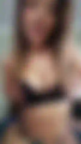 Die schwänze lutscht und muschis fickt.