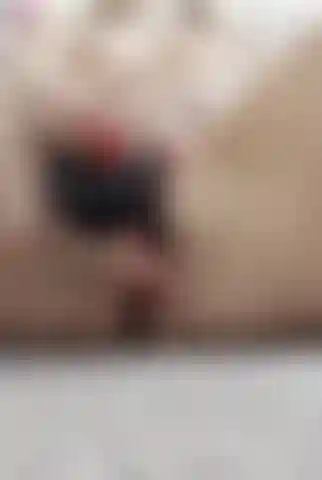 Noch ein dildo-spritzer ... Oder zwei oder drei ...