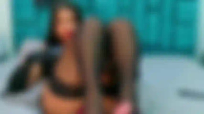 High heels spielen mit deinem schwanz.