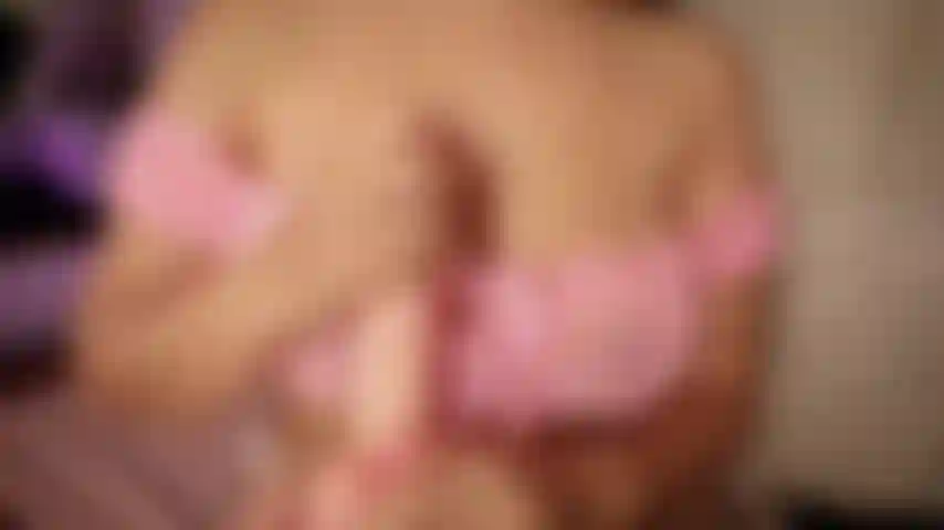 Handjob mit meinen titten.