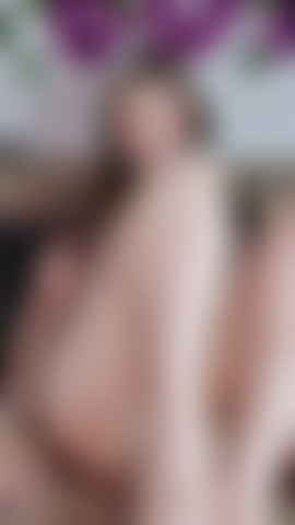 Überraschung, überraschung, pussy.