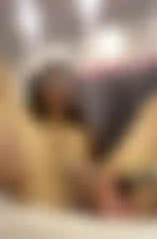 Chanel, maschinell umrissen.