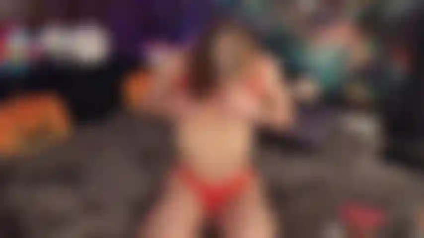 Stopfe mir 2 dildos gleichzeitig in die muschi! Wie weit ich mein loch dehnen kann!