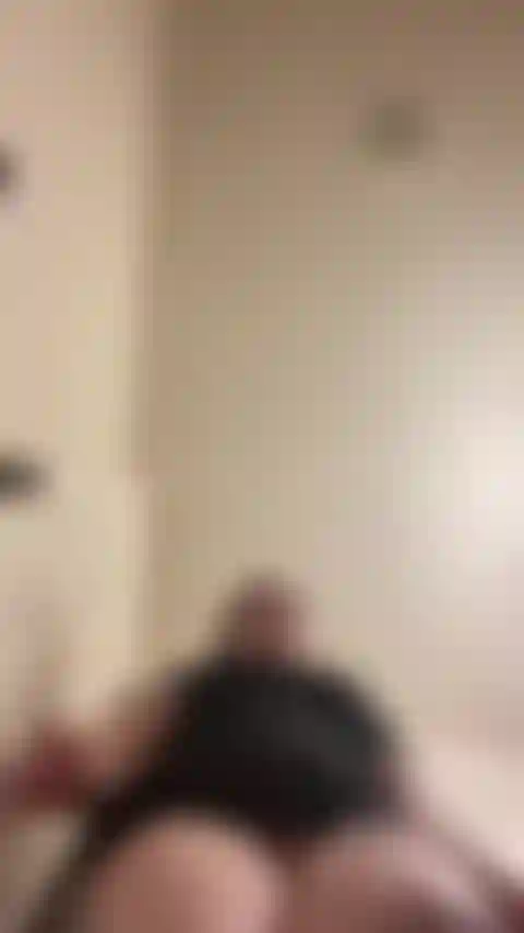 Pov, du bittest mich, mich auf dein gesicht zu setzen.