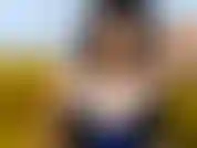 Ich liebe es, sexy dessous und strümpfe zu tragen, dich zu necken und in deinen augen zu sehen, wie sehr du mich willst. Komm in mein zimmer und lass uns all dies wahr werden lassen. Xoxo.